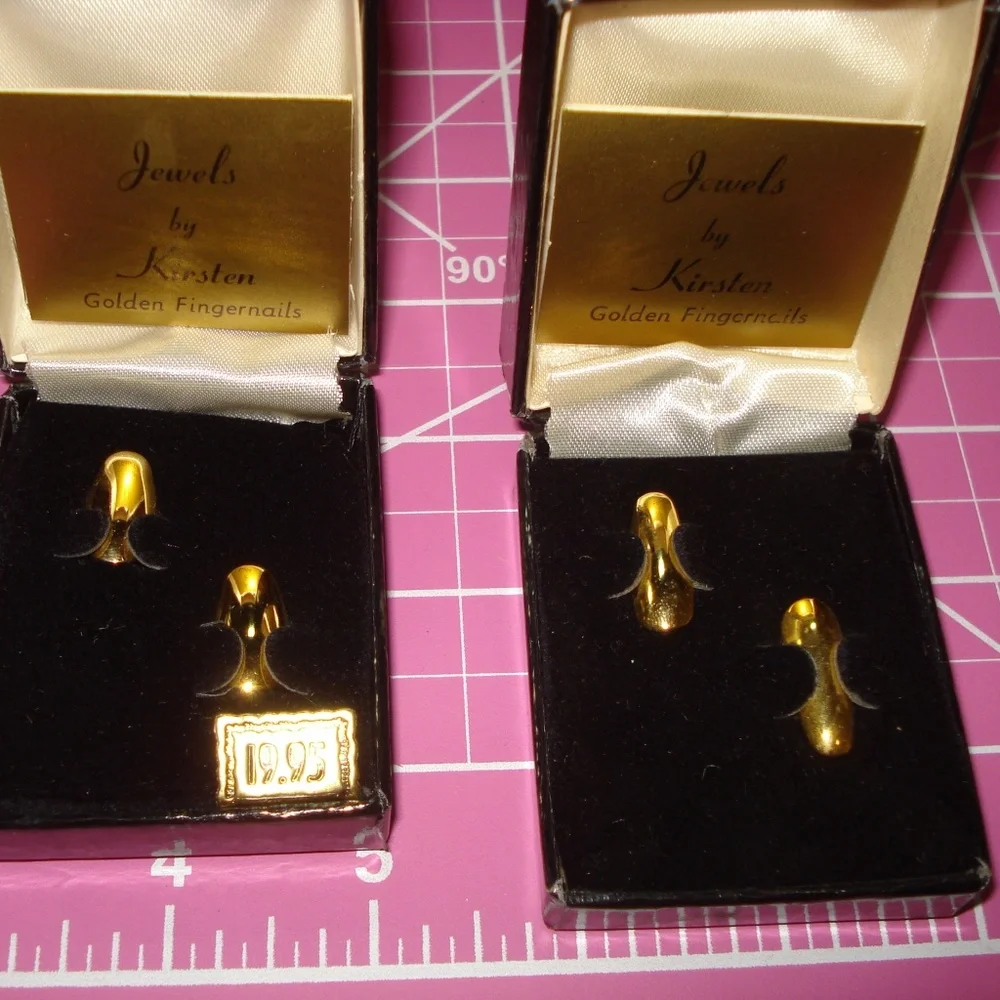 Vintage 2 Sets 18 Kt Electroplated Metal Golden Finger Nails - Jewels ByKirsten - Picture 1 of 8